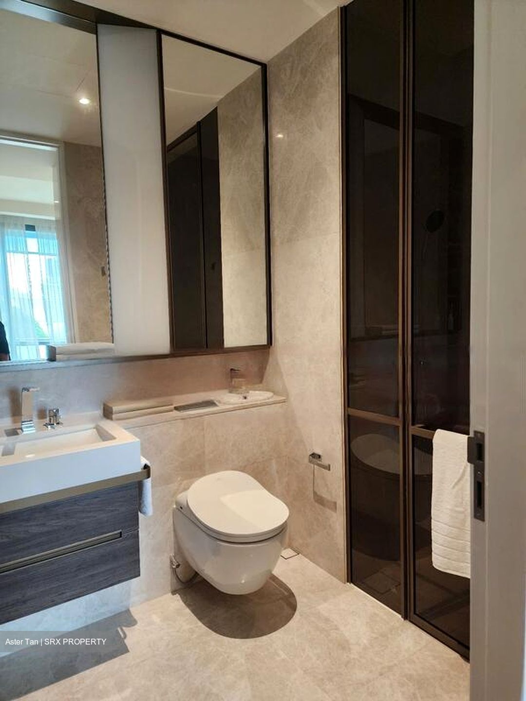 19 Nassim (D10), Apartment #572320811
